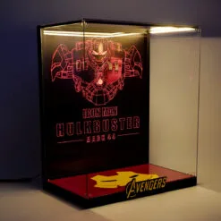 Alternative view of Display Case for LEGO 76210 Hulkbuster (MK44)