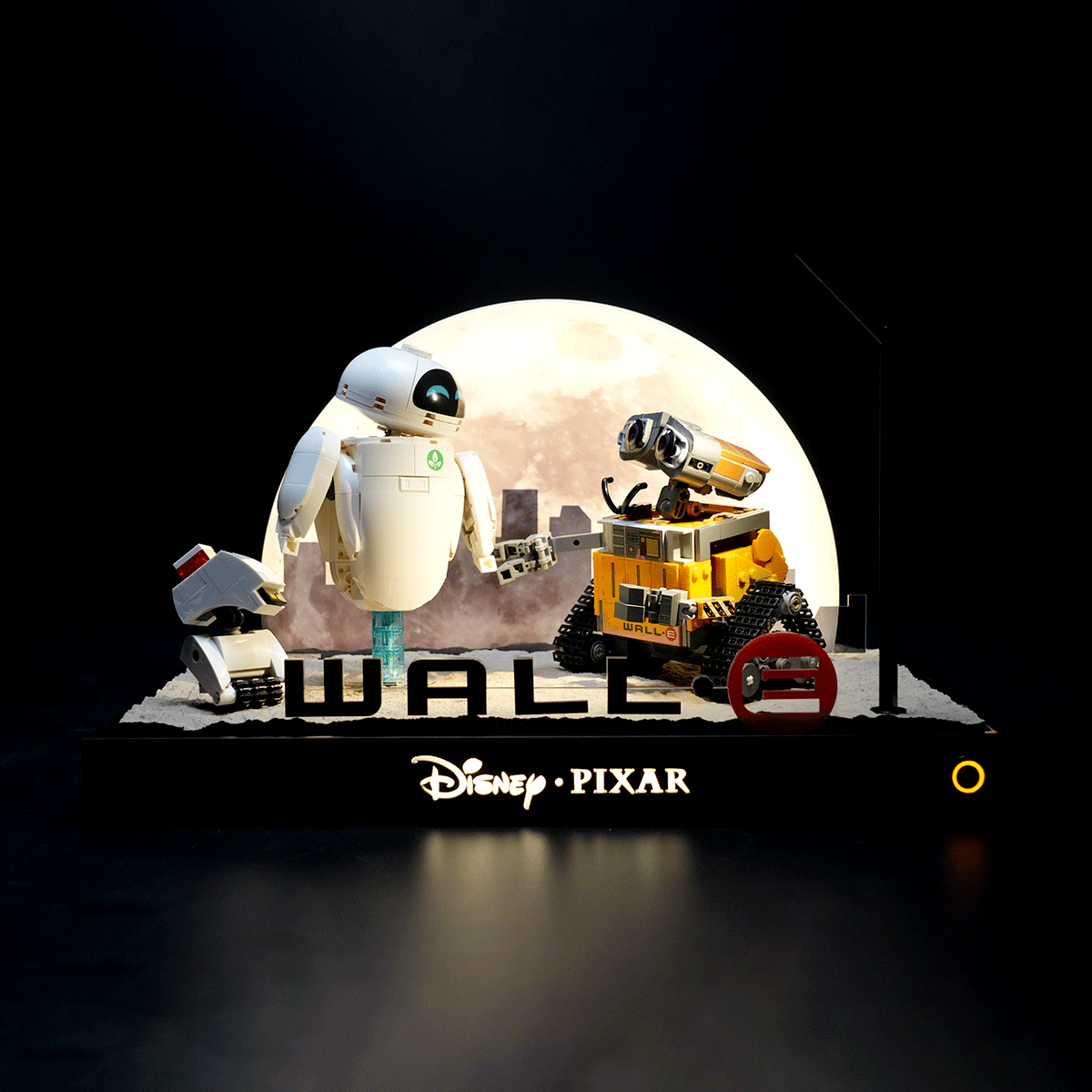 43279Wall-E