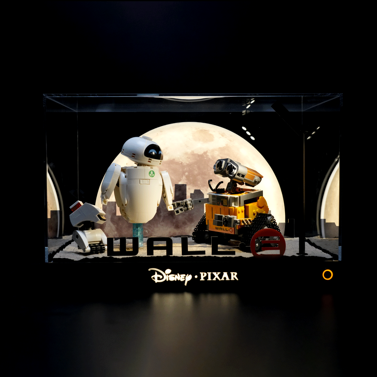 43279Wall-E