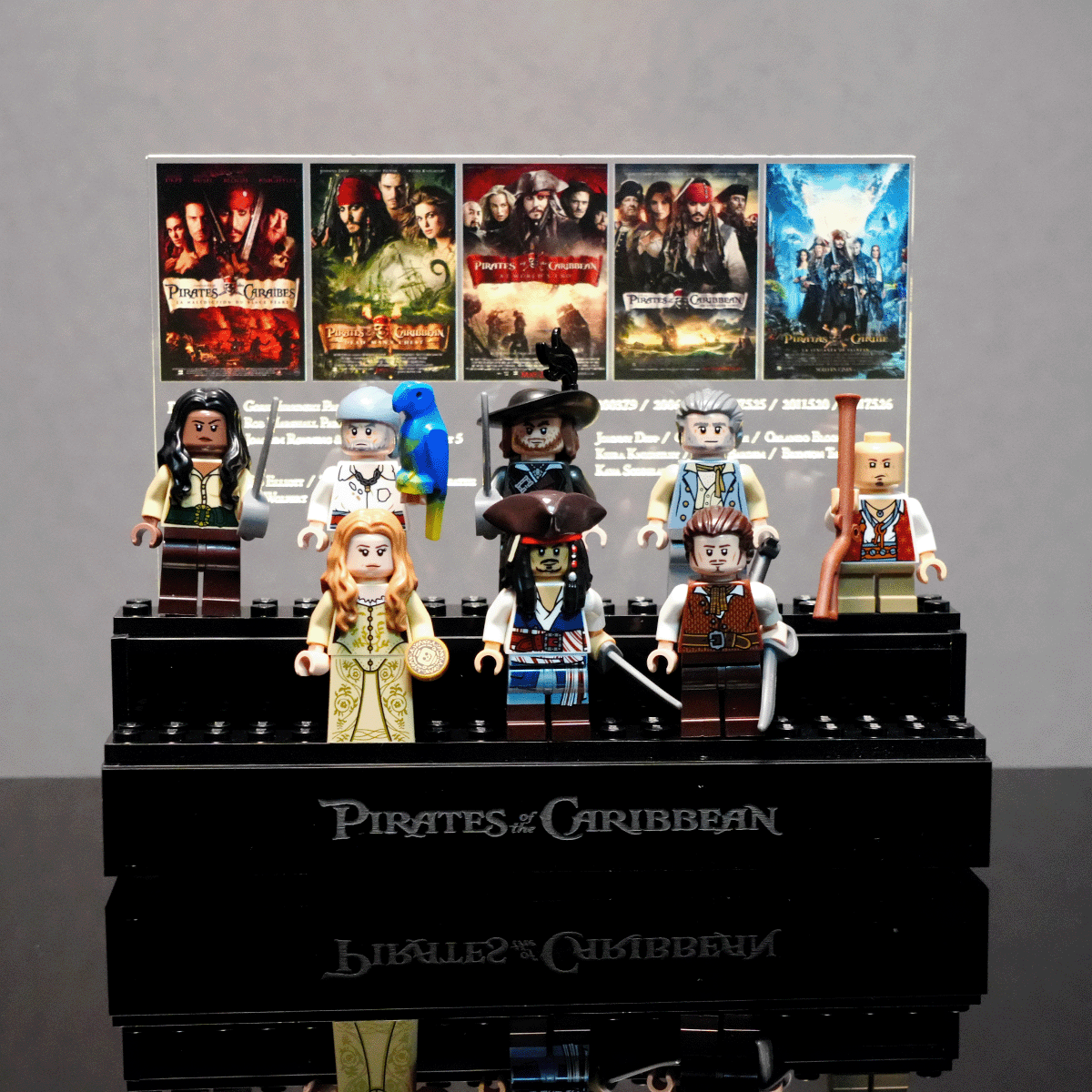 10365 minifigure stand
